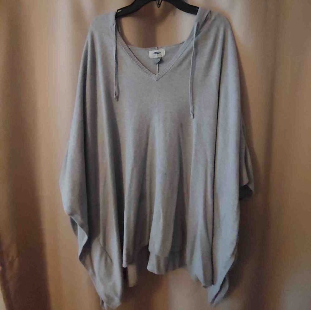 Grey baggy short sleeve sweater